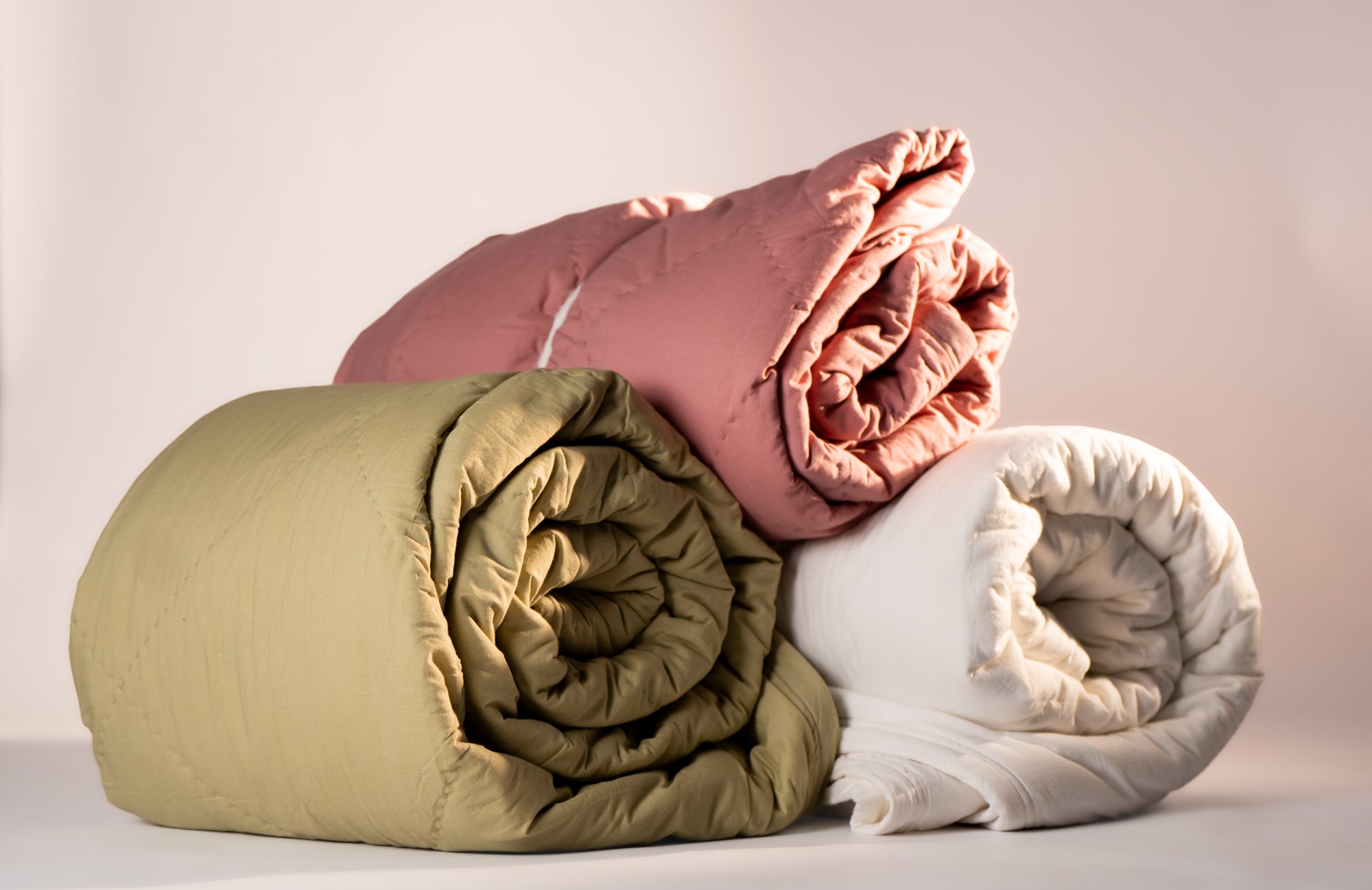 three organic cotton bedding color options made of 100% cambric cotton comforter